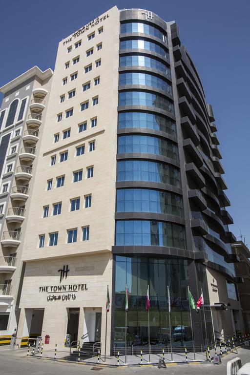 The Town Hotel Doha Exterior foto